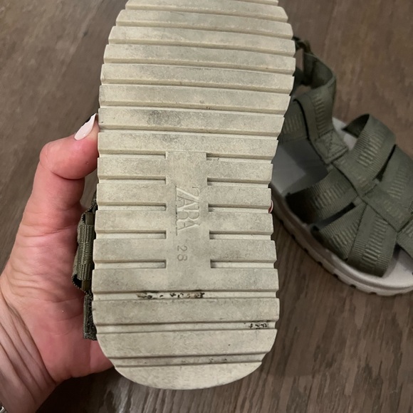 Zara sandals 28 - Picture 4 of 4